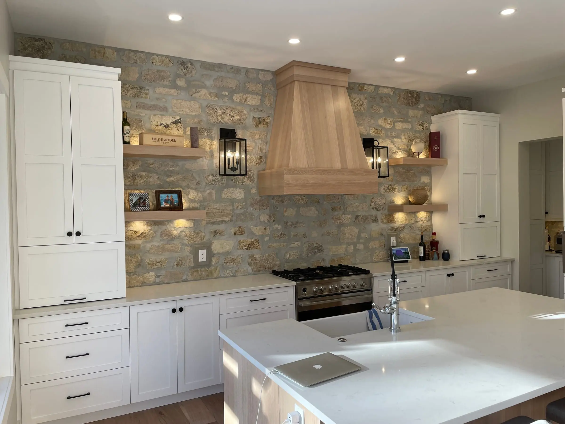 Discovery Ridge Kitchen